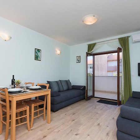 Milos Apartment Πούλα Εξωτερικό φωτογραφία