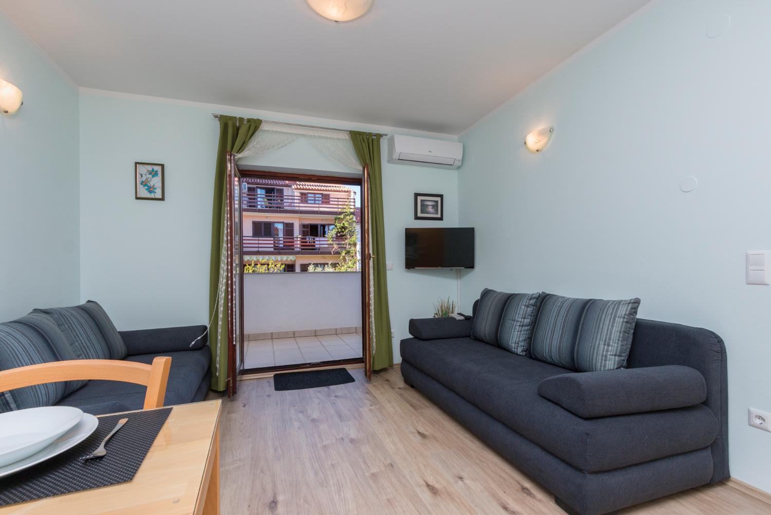 Milos Apartment Πούλα Εξωτερικό φωτογραφία