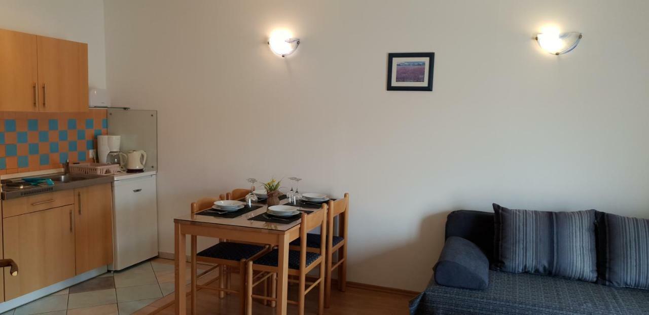 Milos Apartment Πούλα Εξωτερικό φωτογραφία